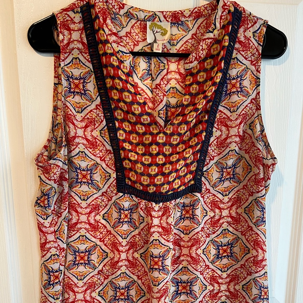 Fig & Flower Sleeveless Top